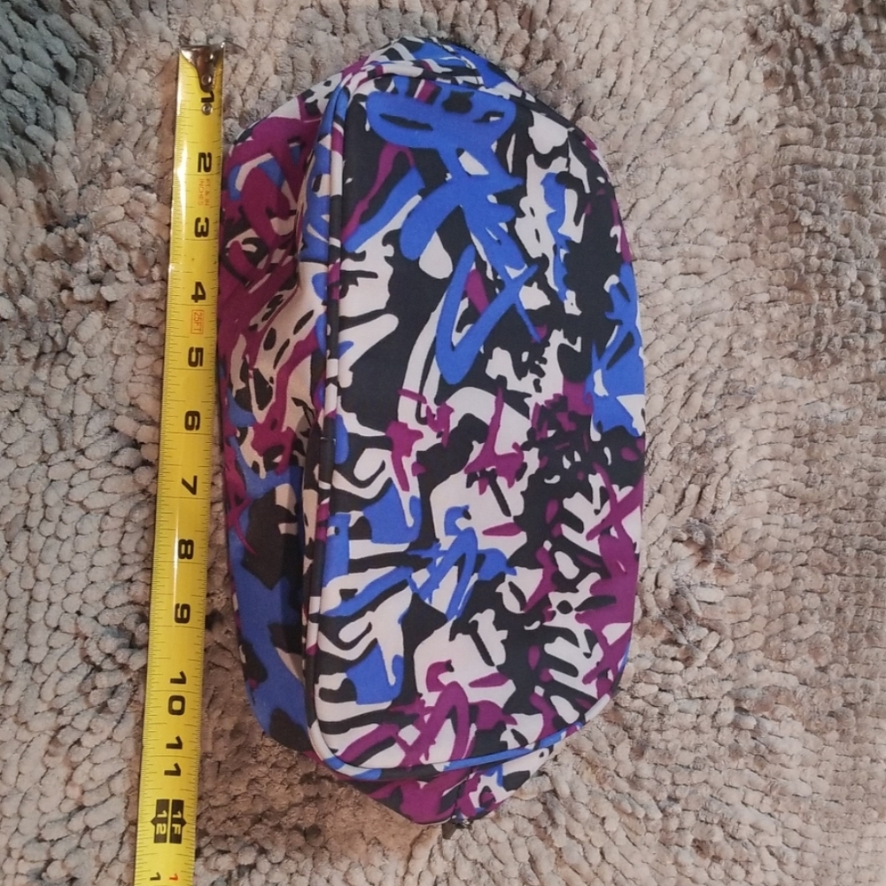 🔮💥RARE - LIKE NEW - NOT ONLINE OR IN STORES - Fabletics Bag - Picture 2 of 11